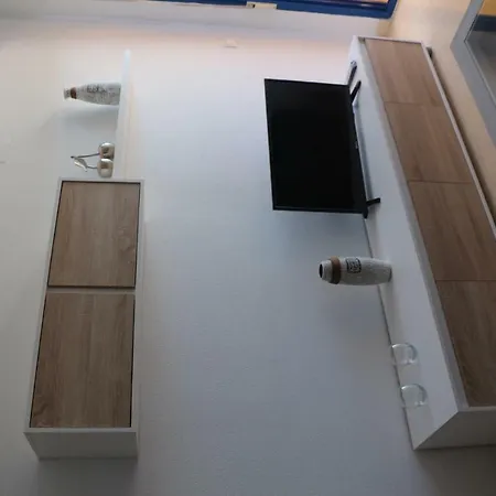 Apartment With Panoramic Sea Views *